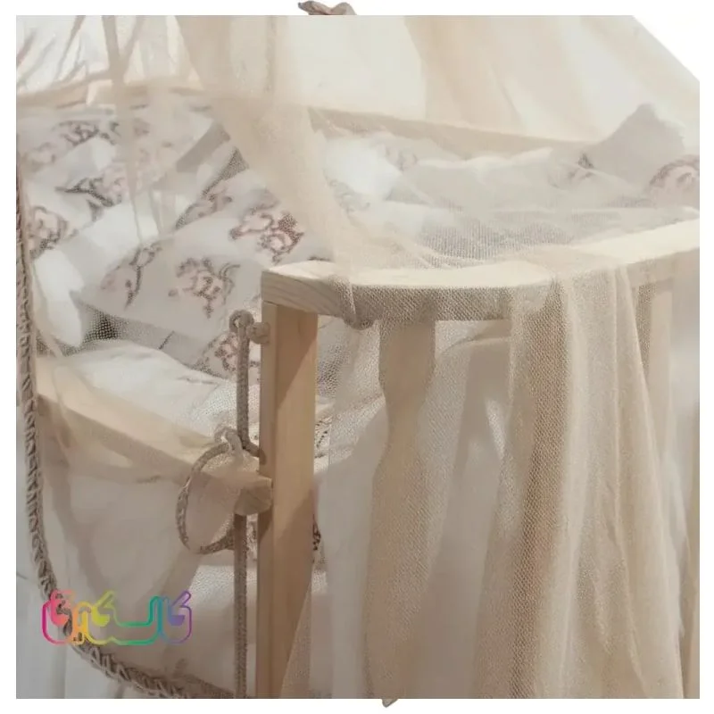 تخت چوبی کودک الیزابت