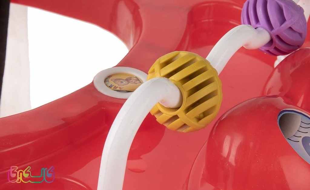 روروئک خان قرمز